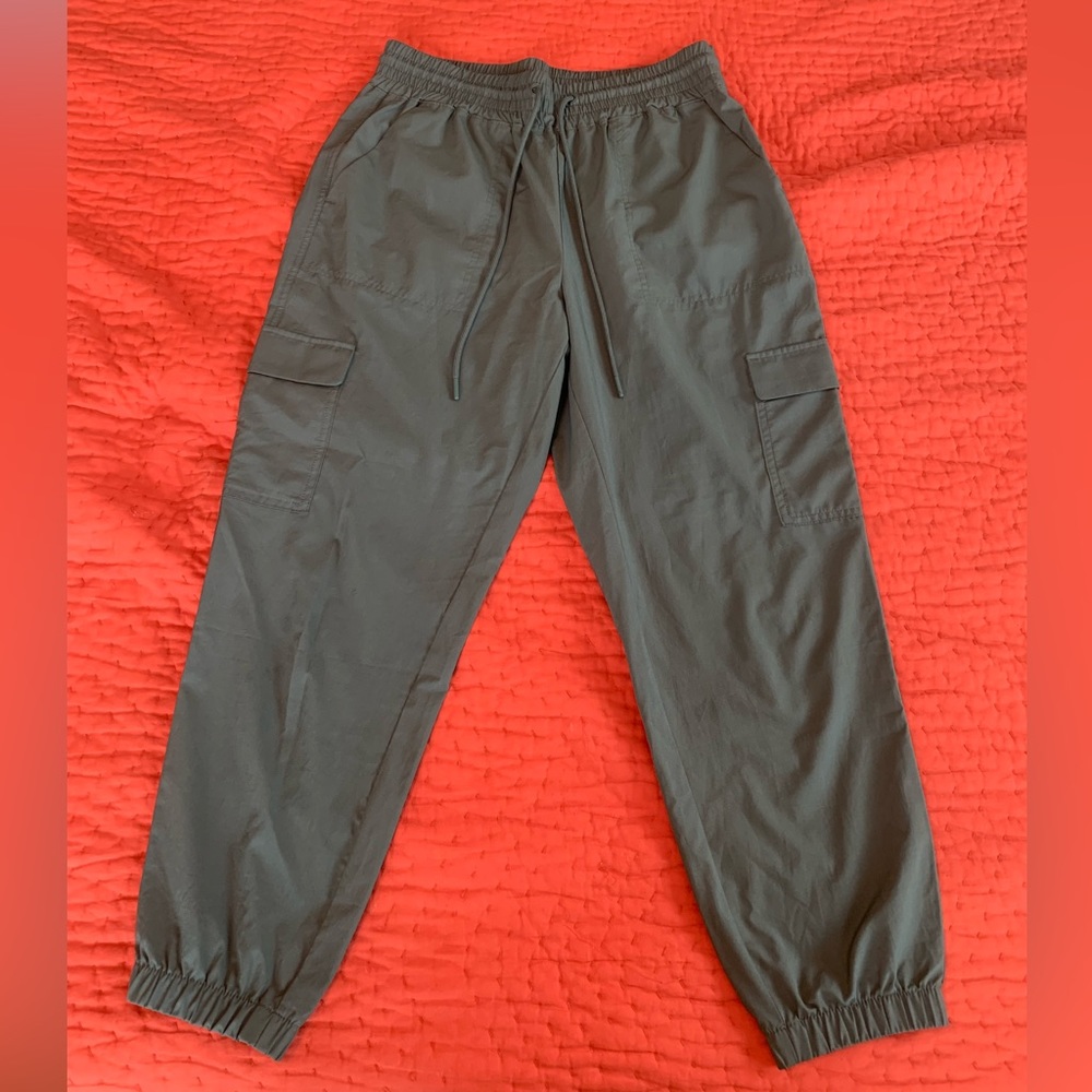 High-Waisted StretchTech Cargo Jogger Pants for Women